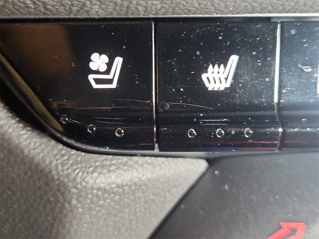 Certified 2024 Chevrolet Blazer RS w/ Driver Confidence II Package image 23