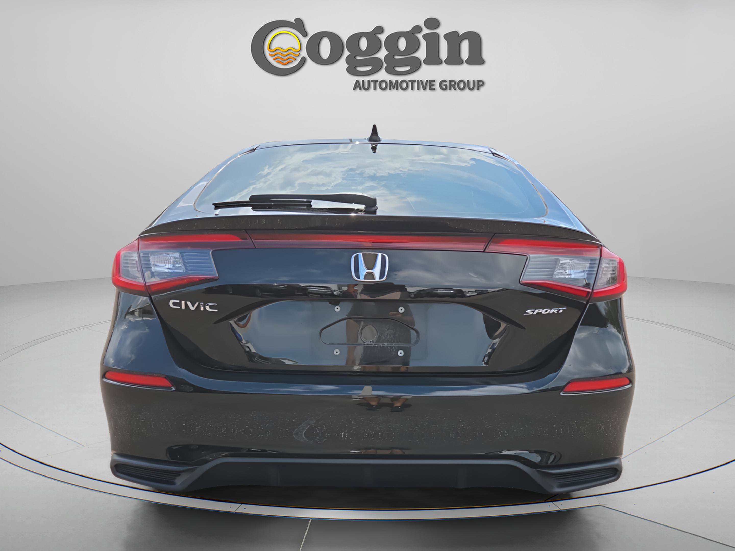 Used 2023 Honda Civic Sport image 4