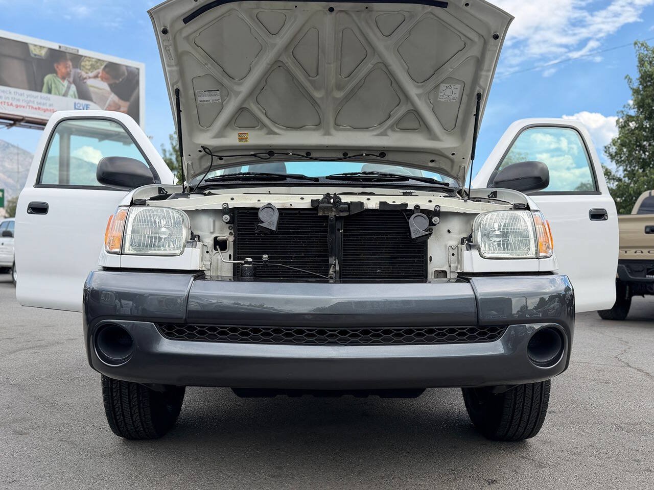 Used 2003 Toyota Tundra 2WD Regular Cab image 3