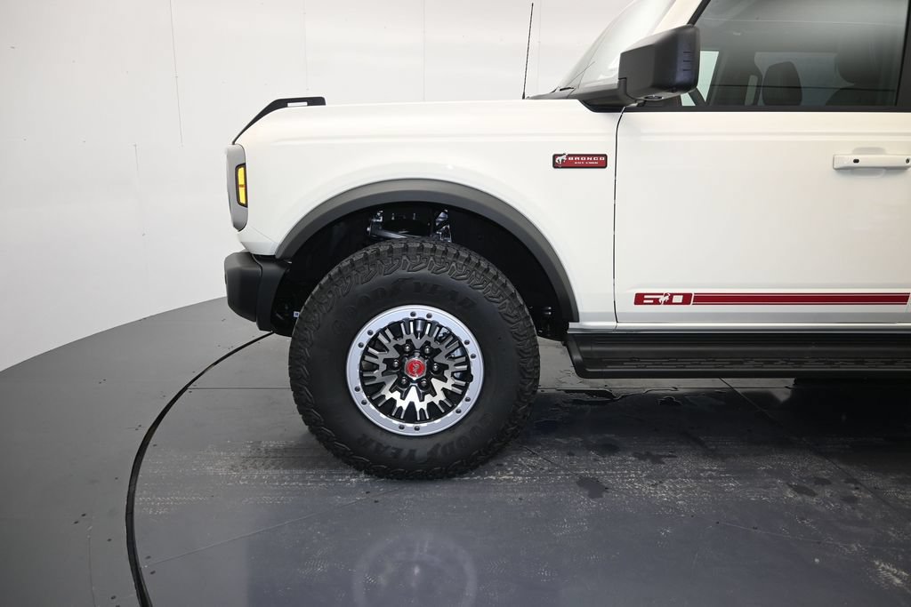 New 2026 Ford Bronco Outer Banks w/ Sasquatch Package AWD/4WD image 9