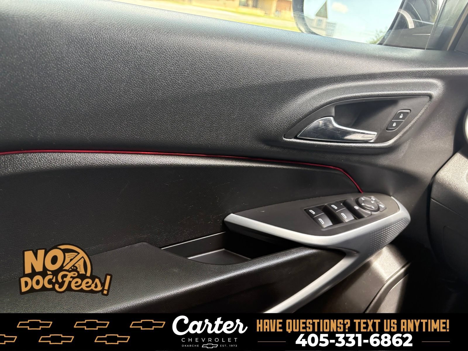 Used 2024 Chevrolet Trax RS w/ Sunroof Package FWD image 31
