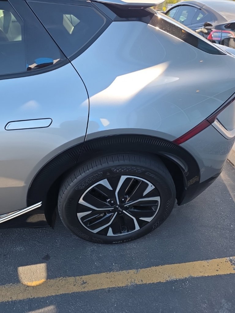Used 2023 Kia EV6 Wind AWD/4WD image 5