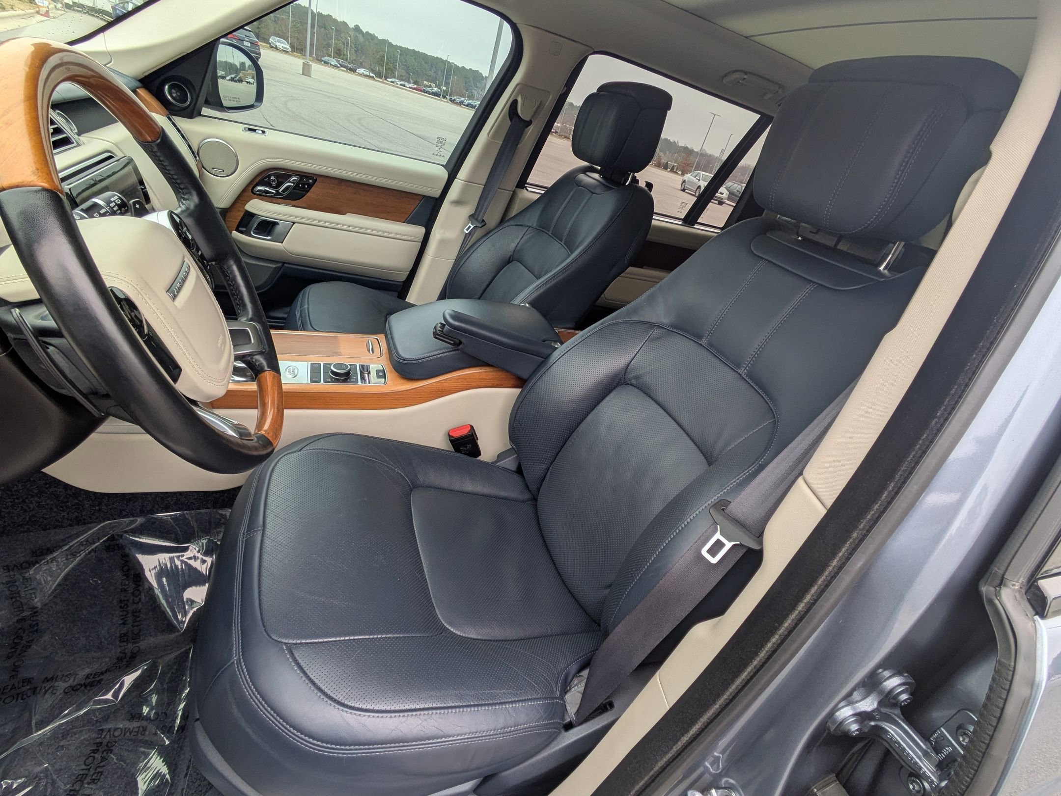 Used 2019 Land Rover Range Rover Long Wheelbase Supercharged image 19