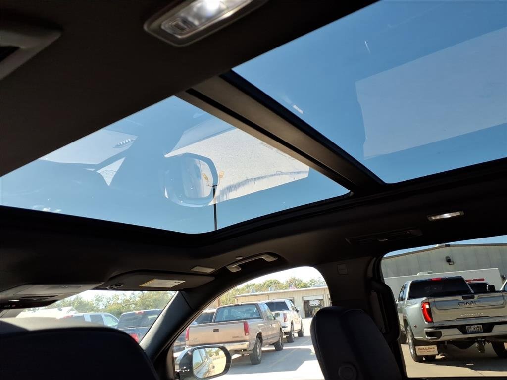 New 2026 Buick Enclave Sport Touring image 13