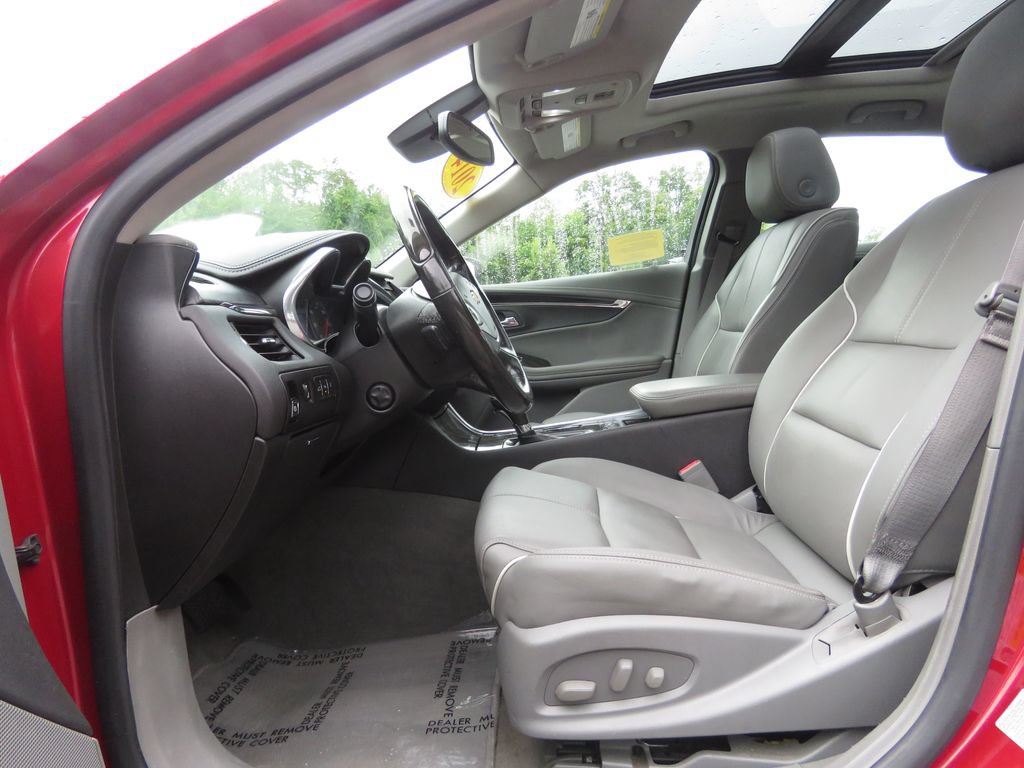Used 2014 Chevrolet Impala LTZ FWD image 10