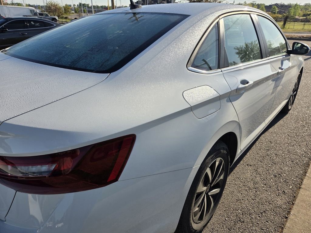 Used 2022 Volkswagen Jetta S image 8
