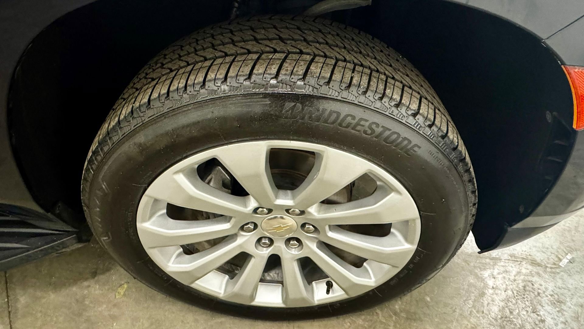 Used 2021 Chevrolet Tahoe Premier w/ Premium Package RWD image 5