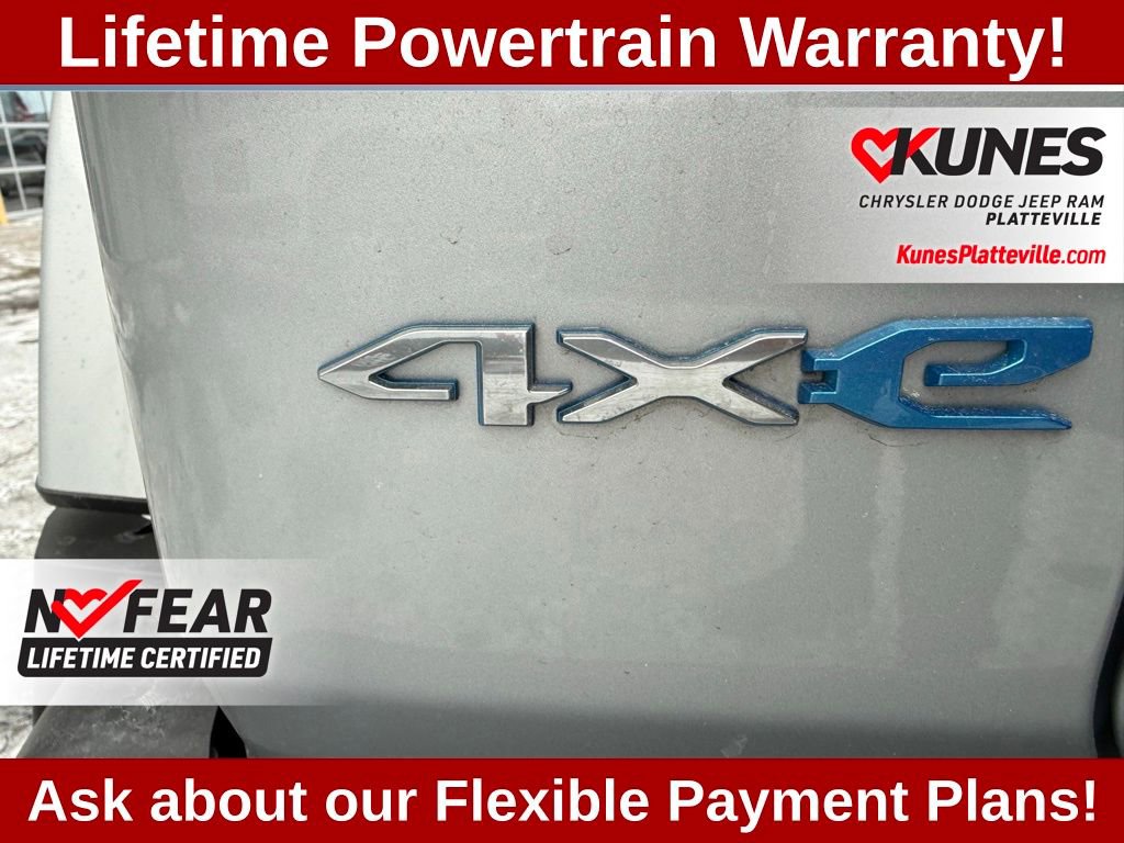 Used 2023 Jeep Wrangler Unlimited Sahara AWD/4WD image 20