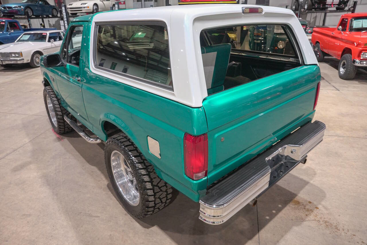 Used 1995 Ford Bronco XLT image 16