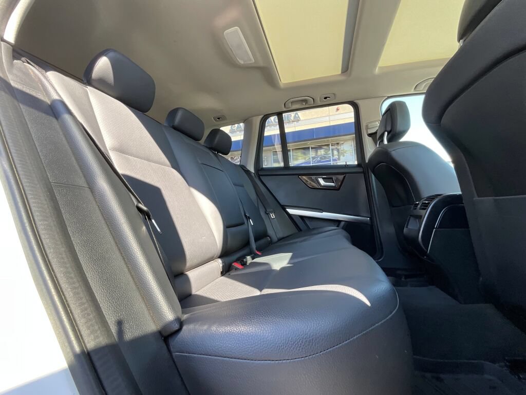 Used 2014 Mercedes-Benz GLK 350 4MATIC image 13
