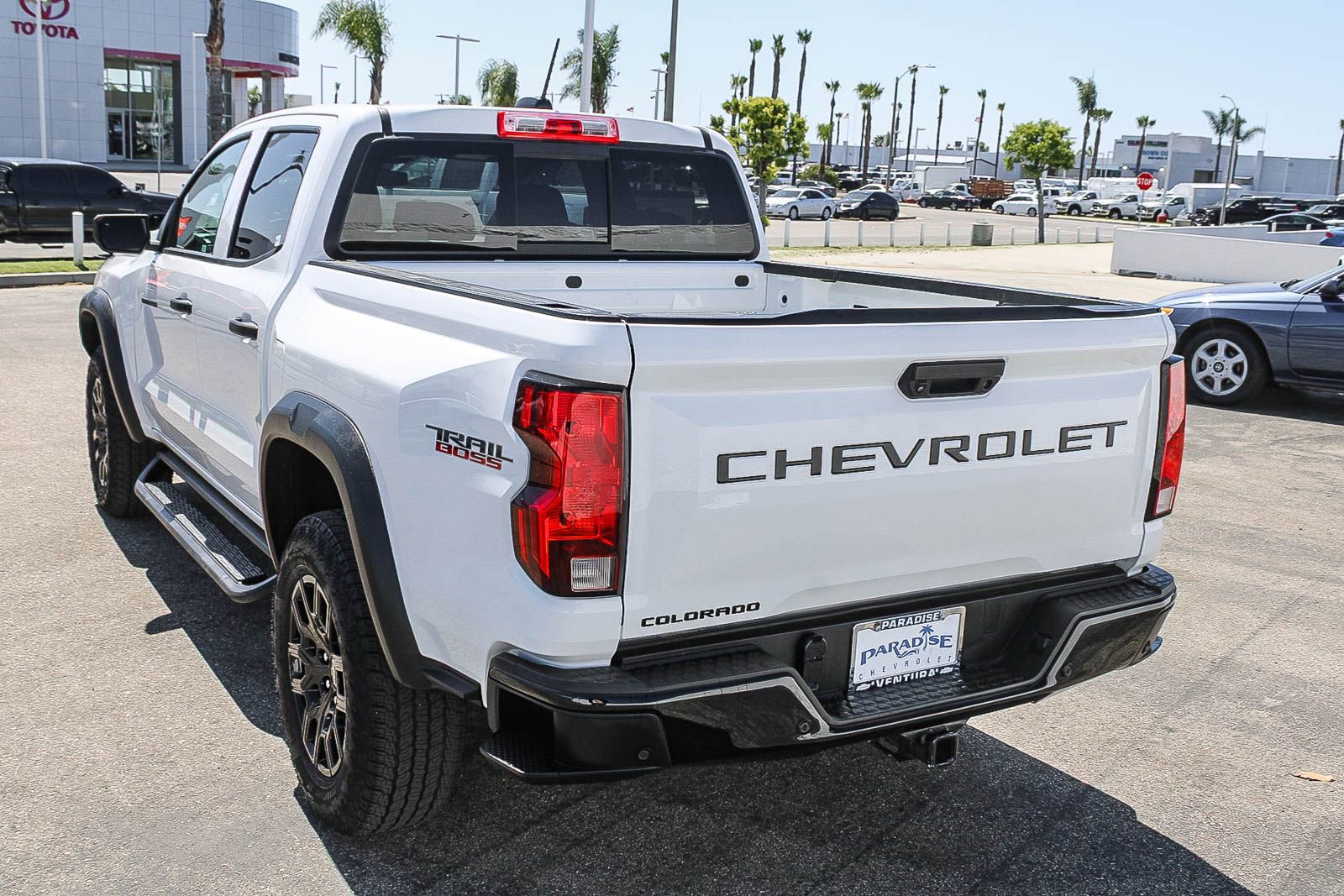 Used 2024 Chevrolet Colorado Trail Boss w/ Technology Package image 7