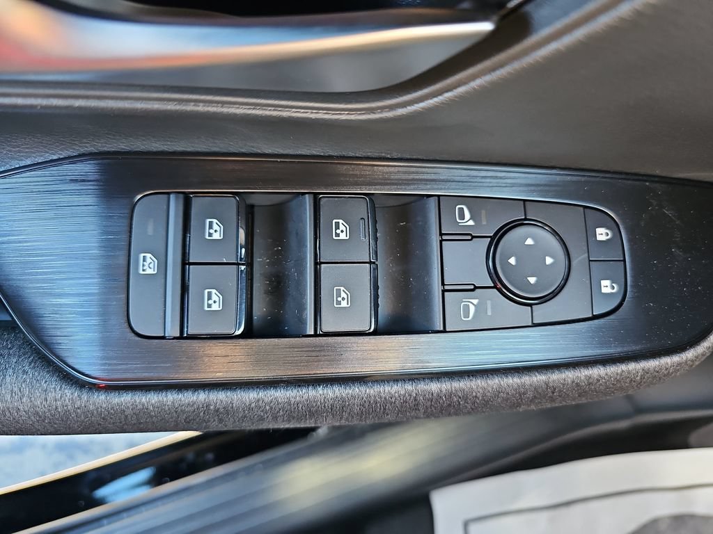 New 2026 Nissan Kicks SV w/ SV Premium Package FWD image 30