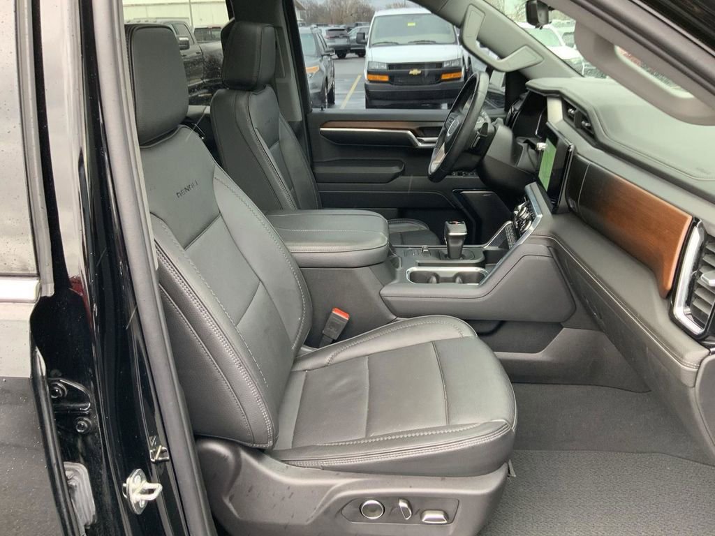 Used 2024 GMC Sierra 1500 Denali AWD/4WD image 13