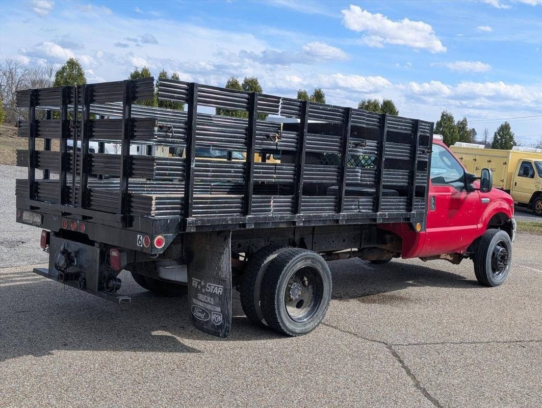 Used 2005 Ford F450 2WD Regular Cab Super Duty image 5