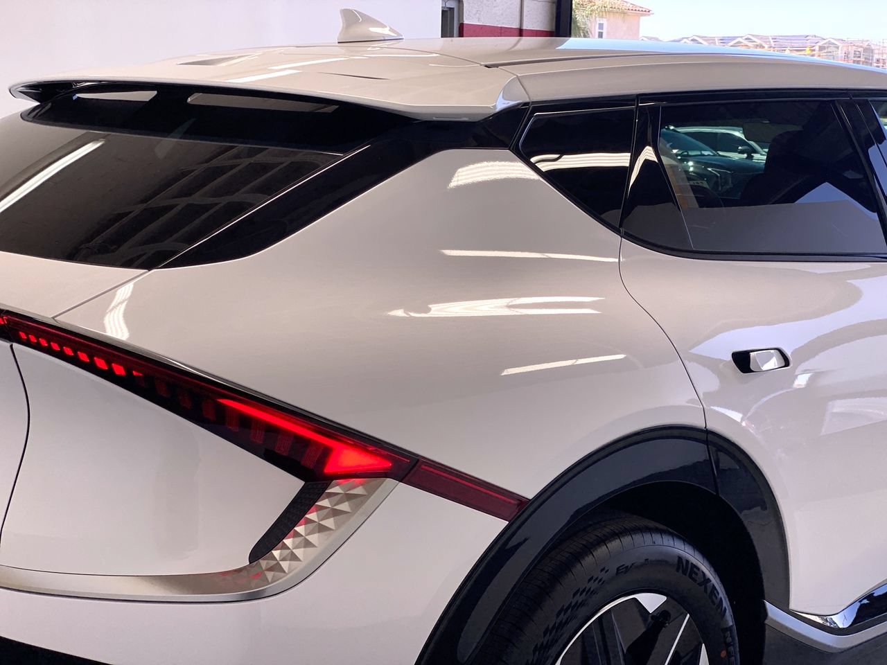 New 2026 Kia EV6 Wind RWD image 10