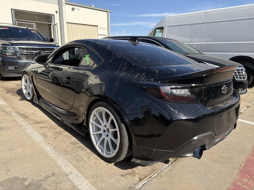 Used 2022 Toyota GR86 Premium w/ ALL Weather Mat Package (TMS) RWD image 4