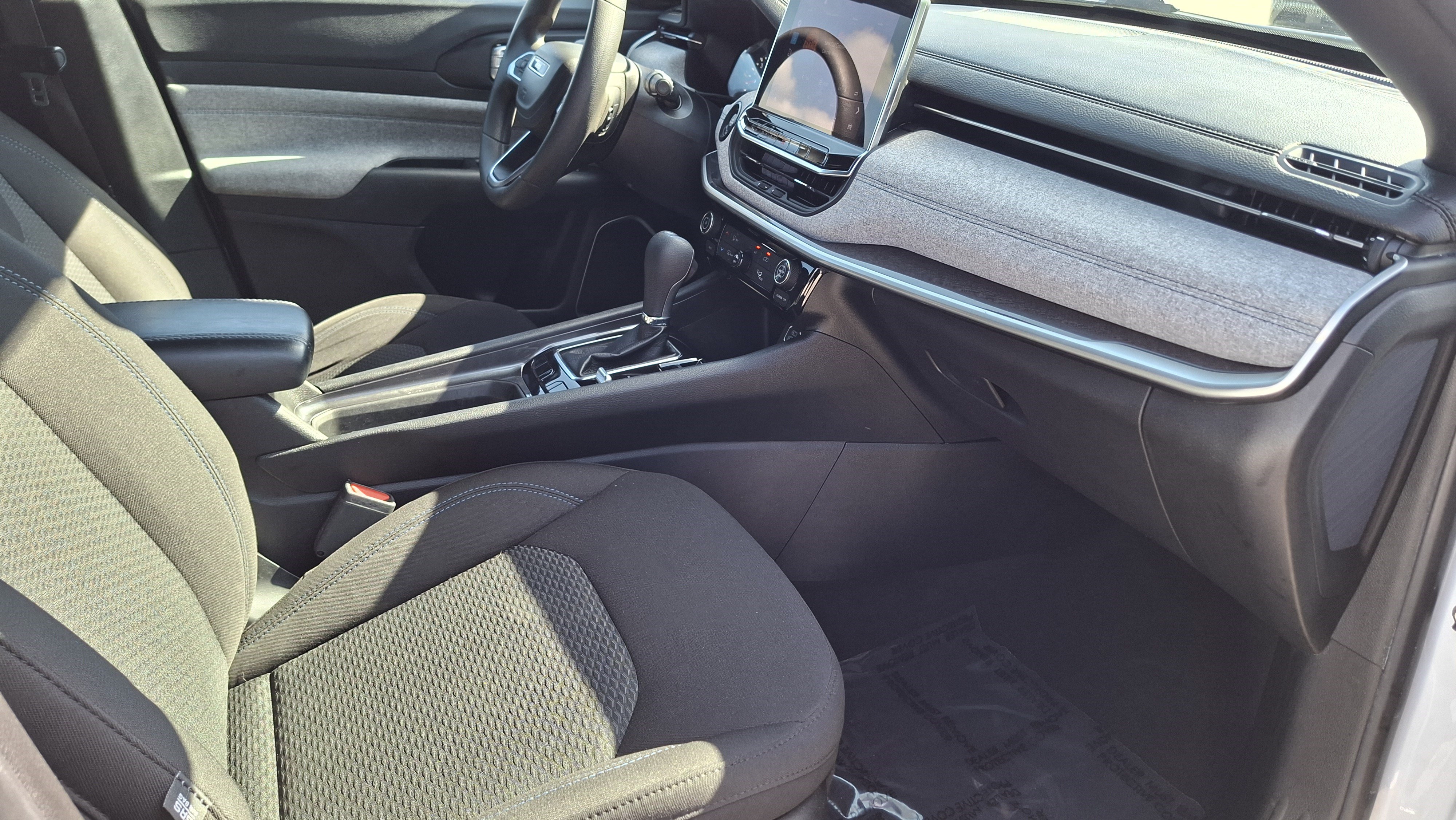 Used 2023 Jeep Compass Sport AWD/4WD image 23
