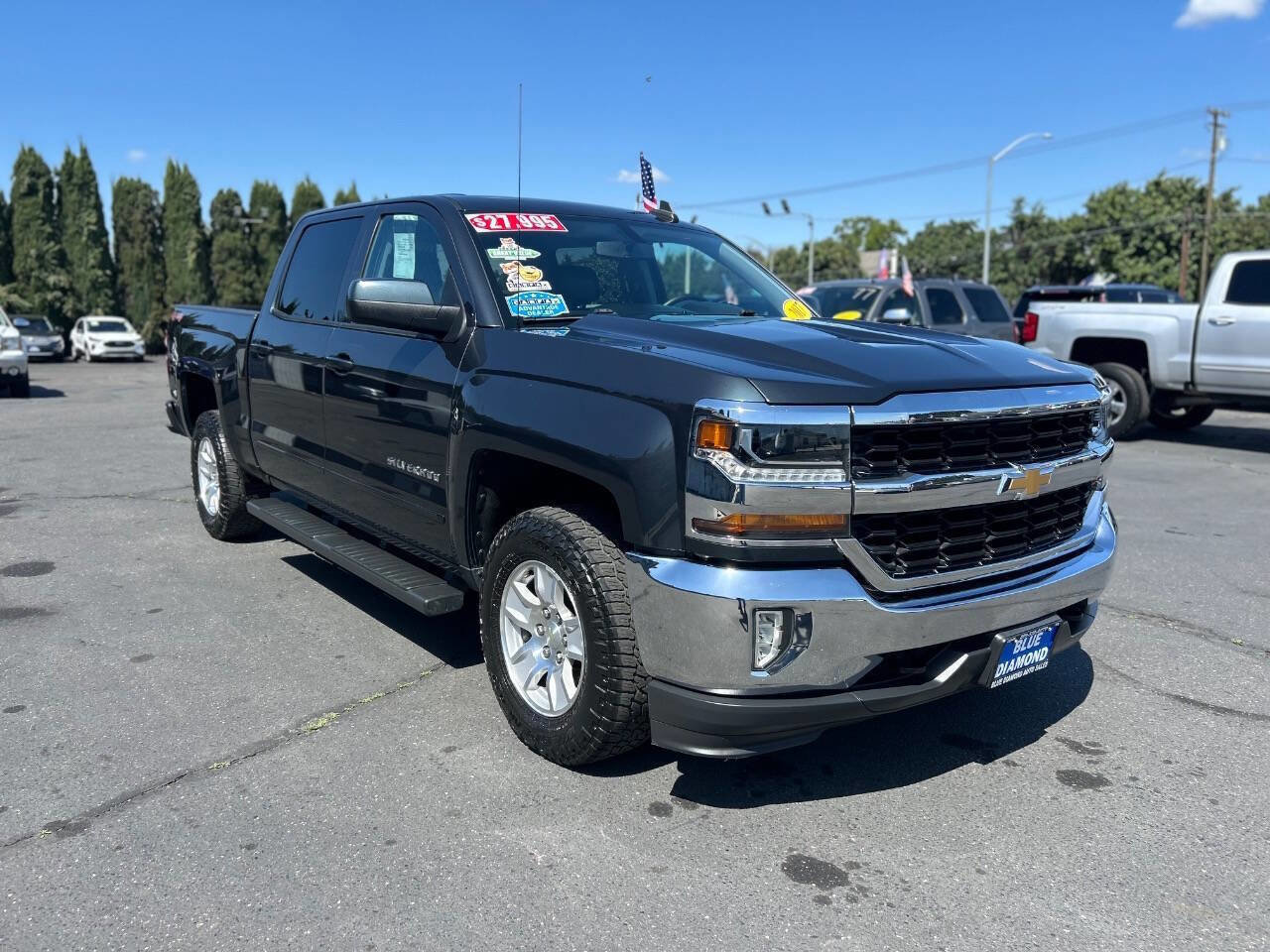 Used 2017 Chevrolet Silverado 1500 LT w/ All Star Edition AWD/4WD image 1