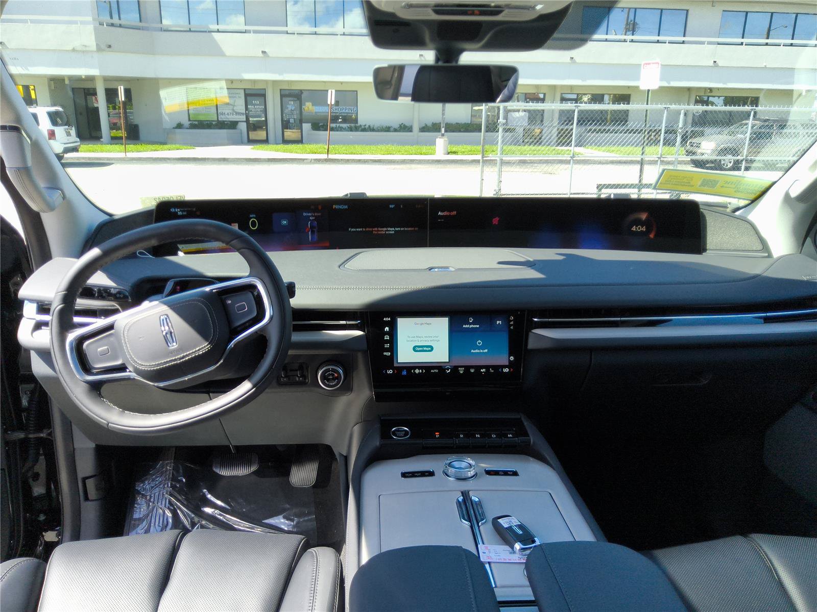 New 2027 Lincoln Navigator Reserve AWD/4WD image 18