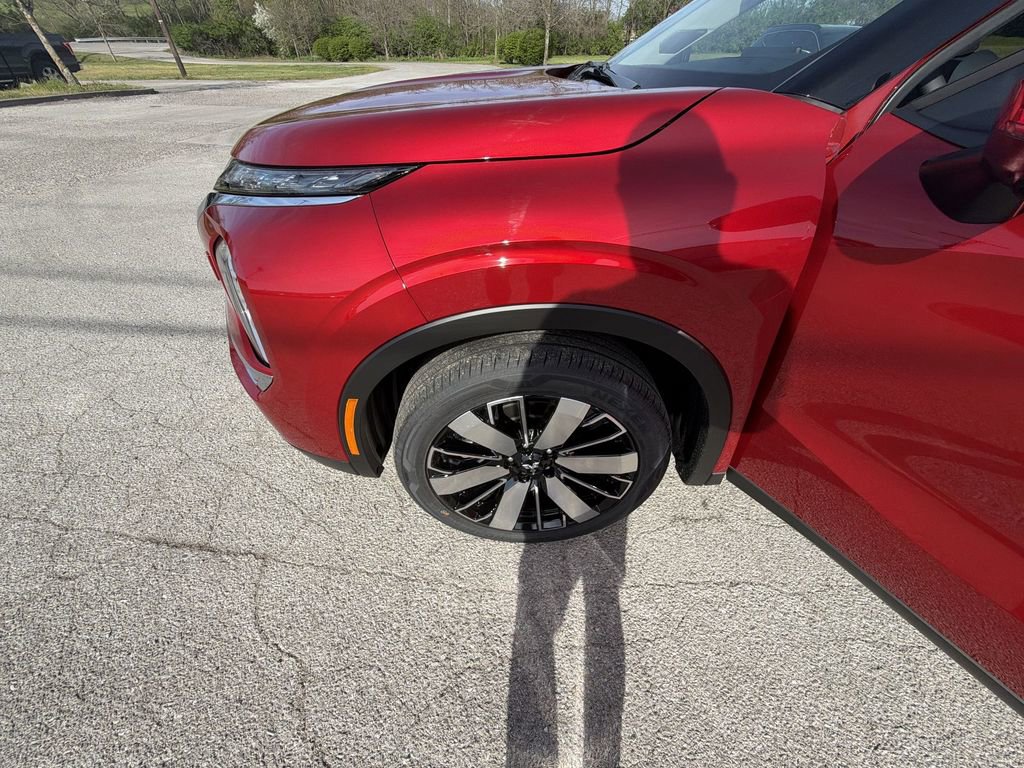 New 2026 Mitsubishi Outlander SE image 10