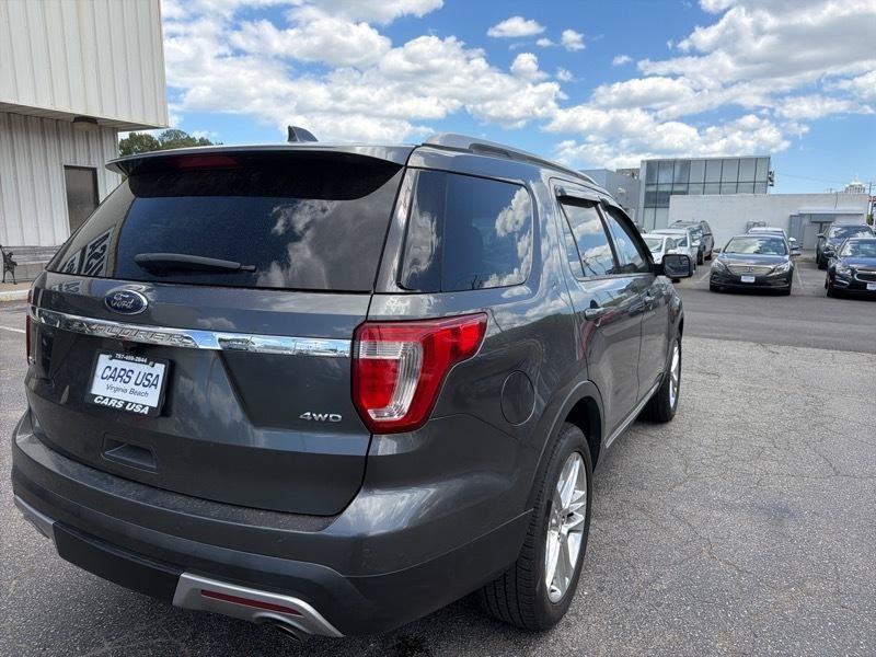 Used 2016 Ford Explorer XLT w/ Equipment Group 201A AWD/4WD image 10