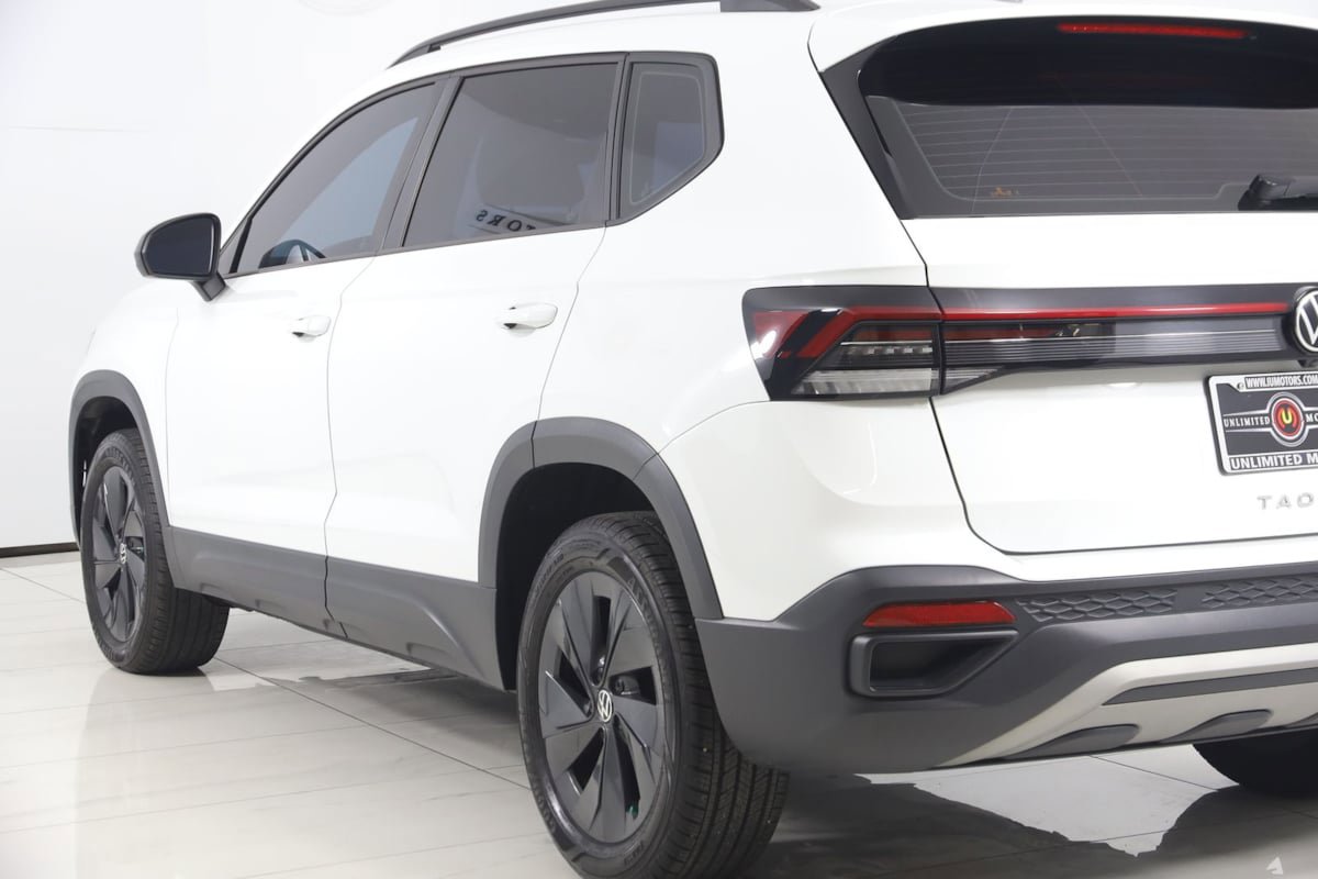 Used 2025 Volkswagen Taos S FWD image 21