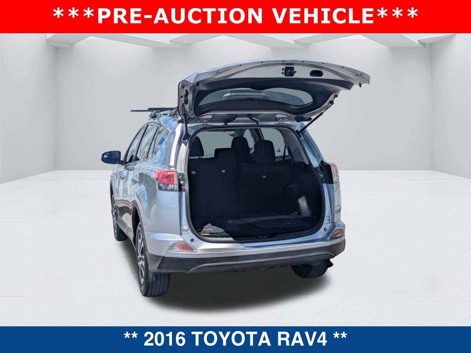 Used 2016 Toyota RAV4 LE FWD image 14