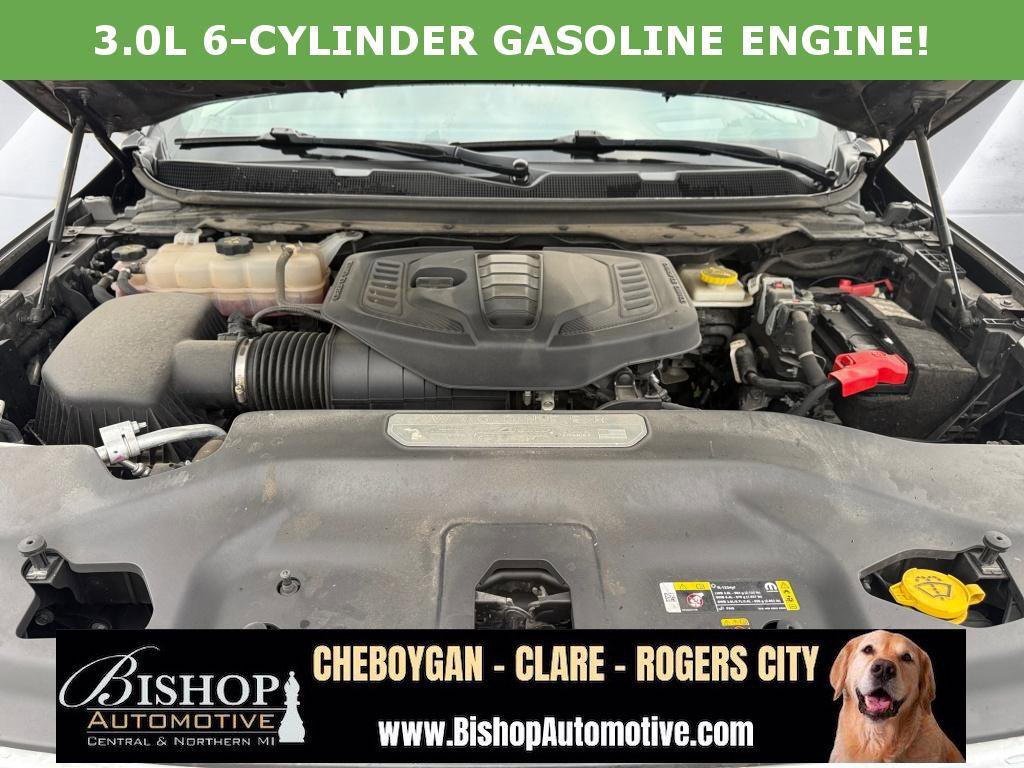 Used 2024 Jeep Wagoneer L Series III w/ Flexible Seating Group image 10