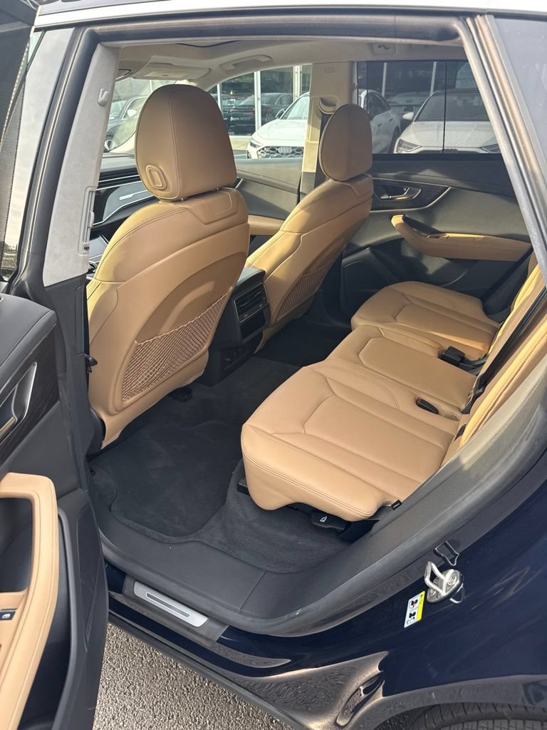 Used 2025 Audi Q8 Prestige AWD/4WD image 9