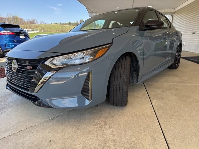Used 2024 Nissan Sentra SR w/ SR Premium Package image 7