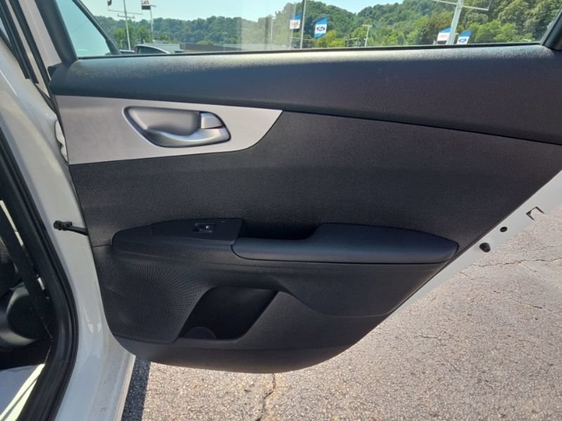 Used 2024 Kia Forte LXS FWD image 14
