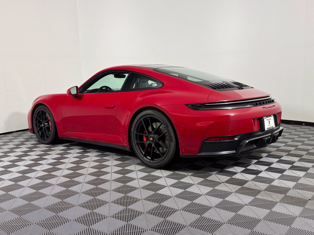 New 2026 Porsche 911 GTS image 3