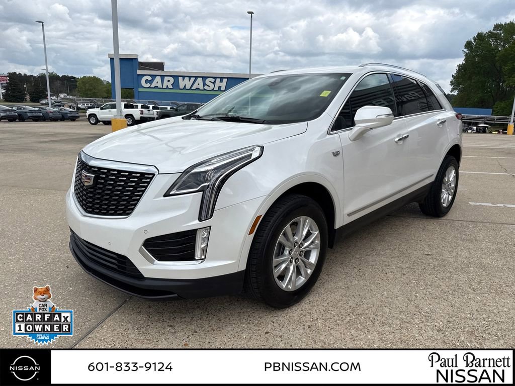 Used 2022 Cadillac XT5 Luxury FWD image 2