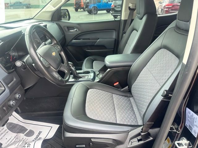 Used 2022 Chevrolet Colorado Z71 w/ Z71 Midnight Edition image 16