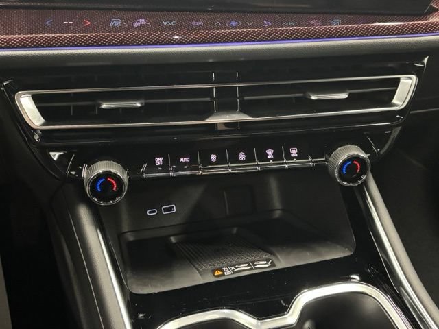 New 2026 Chevrolet Traverse RS AWD/4WD image 35