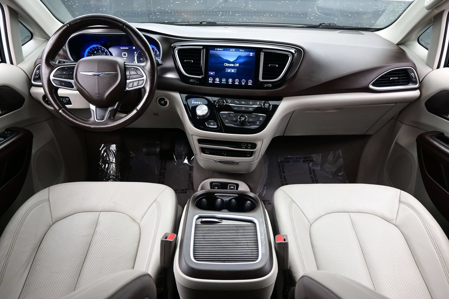 Used 2018 Chrysler Pacifica Touring-L Plus w/ Advanced Safetytec Group FWD image 19