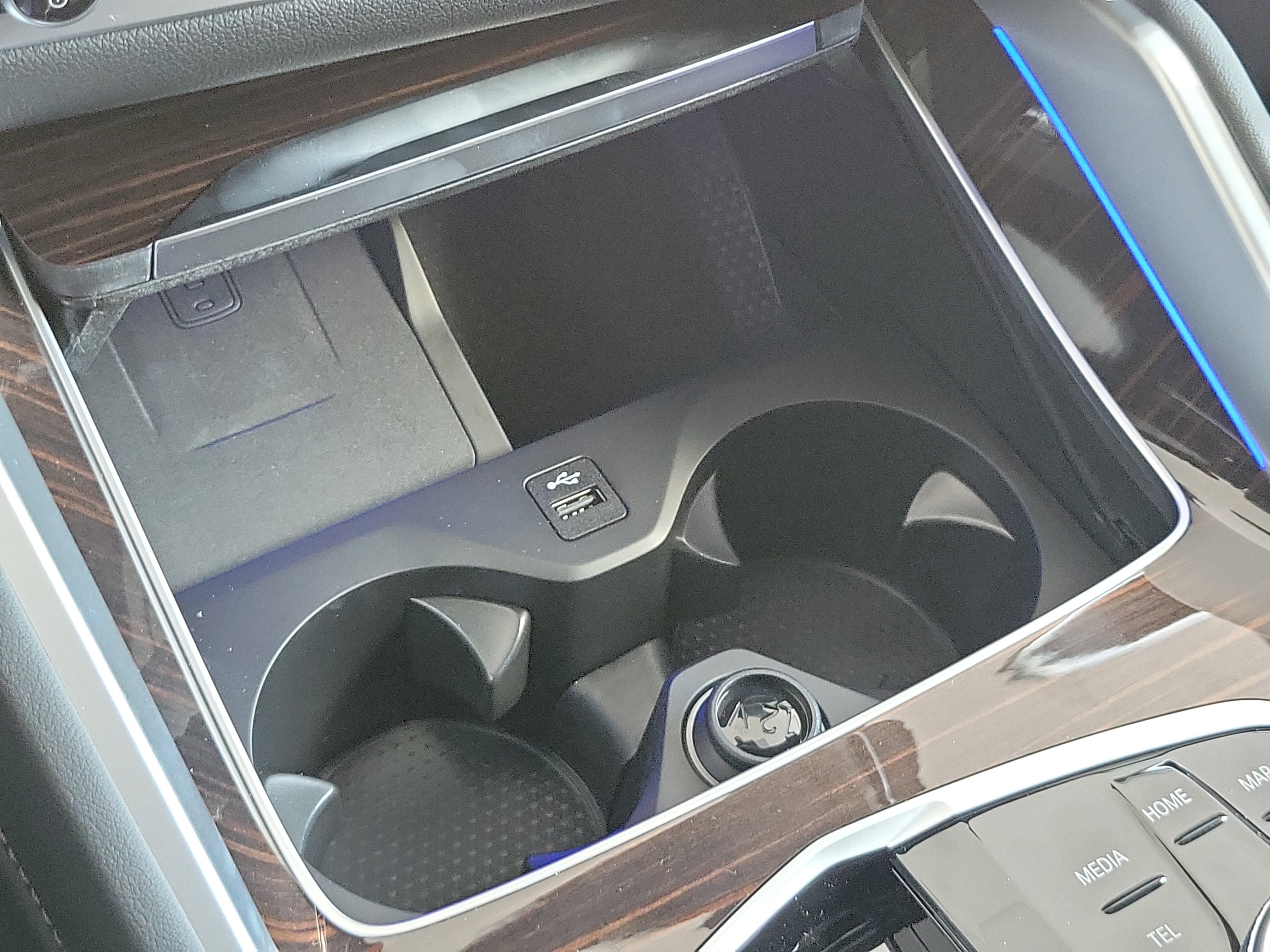 New 2026 BMW X6 xDrive40i image 32