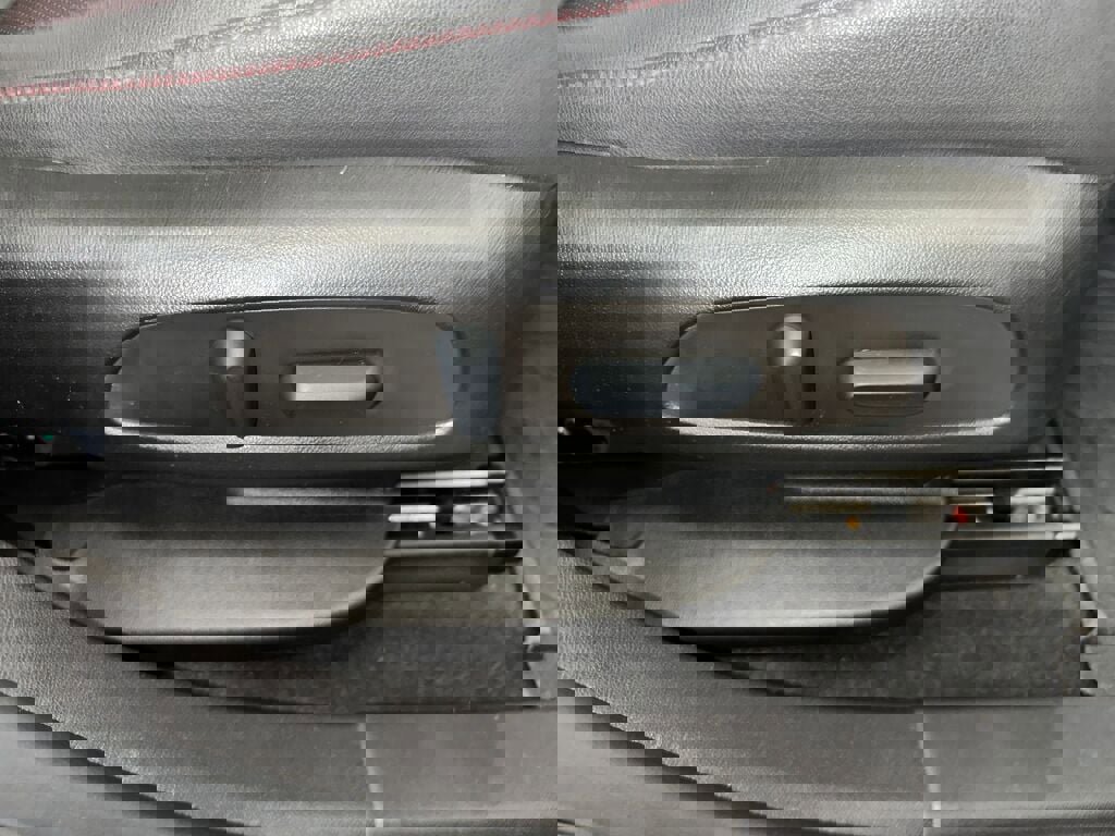 Certified 2023 Chevrolet Blazer RS w/ Enhanced Convenience Package image 34