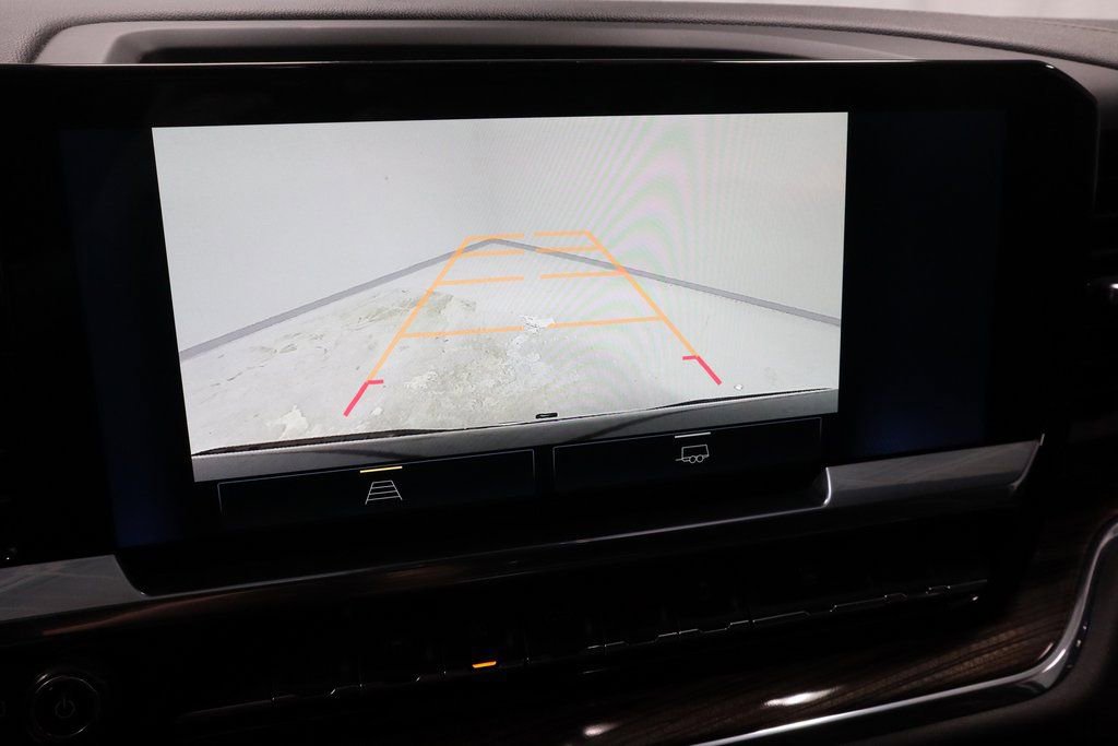 Used 2024 Chevrolet Silverado 1500 LT image 3