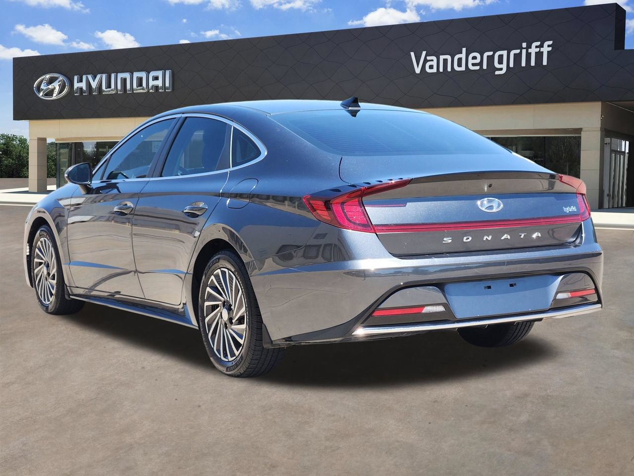 Used 2023 Hyundai Sonata SEL w/ Cargo Package FWD image 3