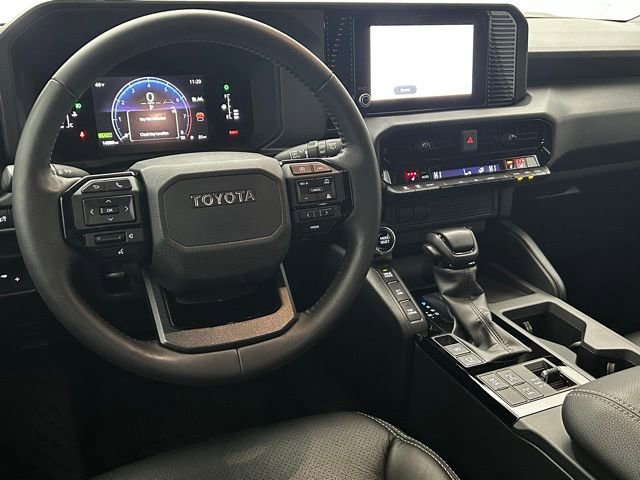 Used 2025 Toyota Land Cruiser 1958 image 31