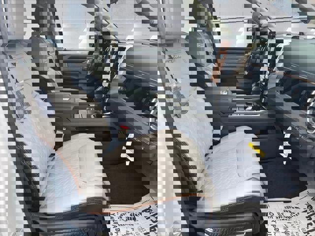 New 2025 RAM 1500 Tungsten w/ Towing Technology Group image 32