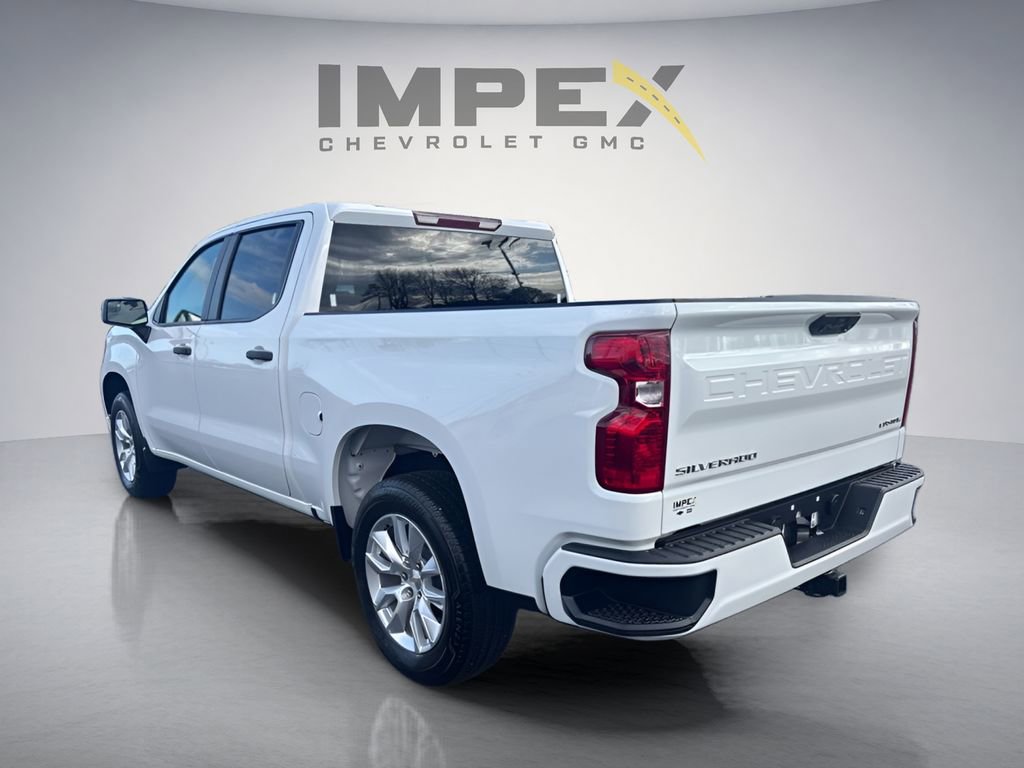 Used 2026 Chevrolet Silverado 1500 Custom RWD image 3