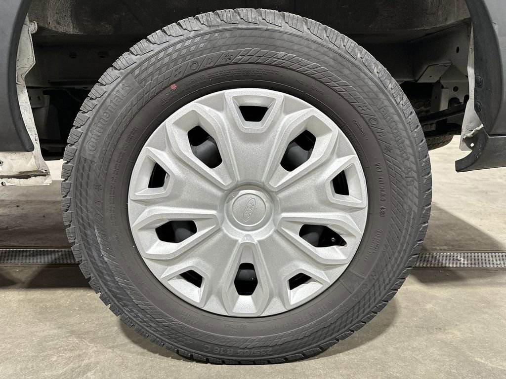 Used 2024 Ford Transit 250 Low Roof w/ Exterior Upgrade Package image 32