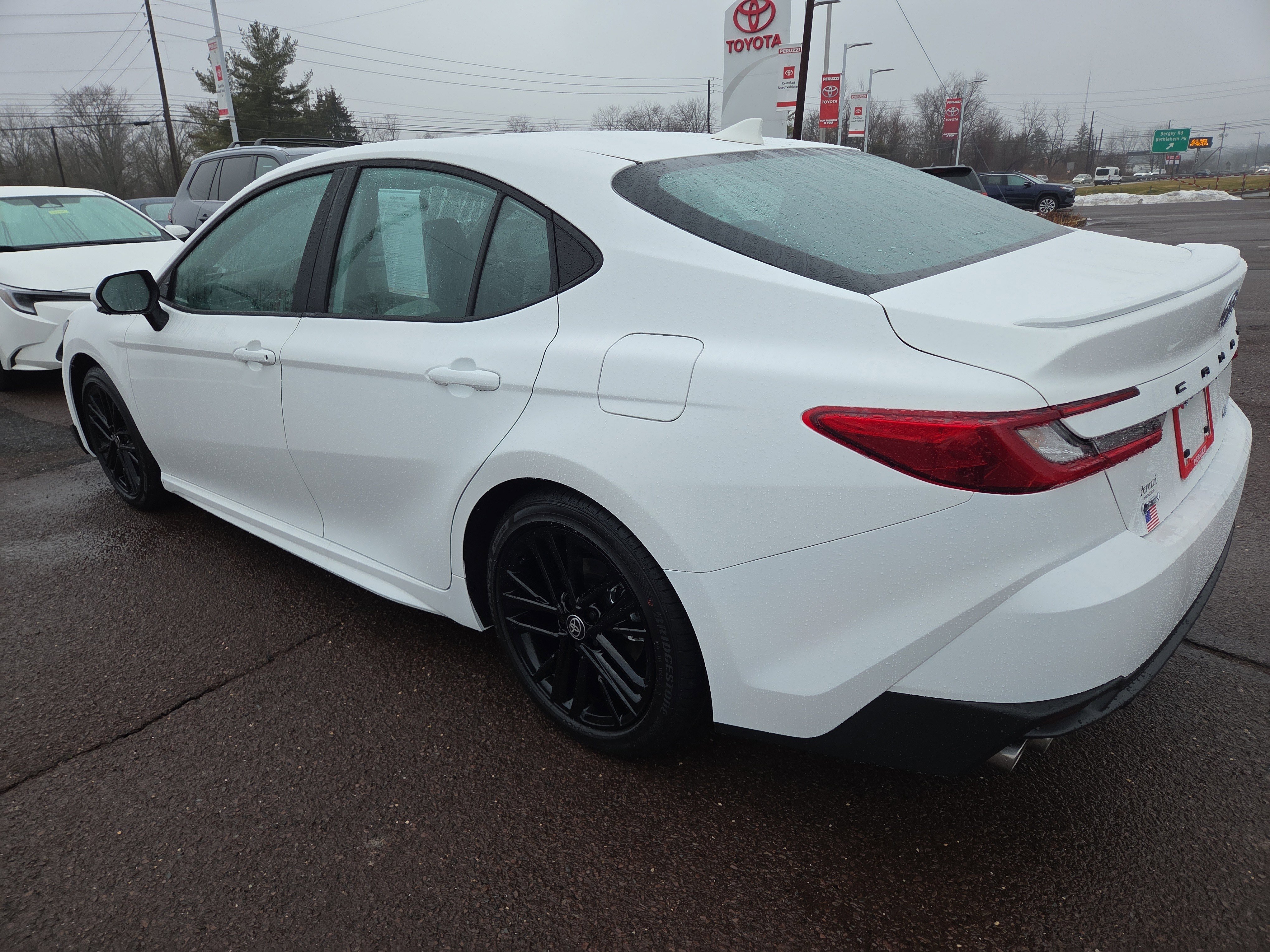 Certified 2026 Toyota Camry SE FWD image 5