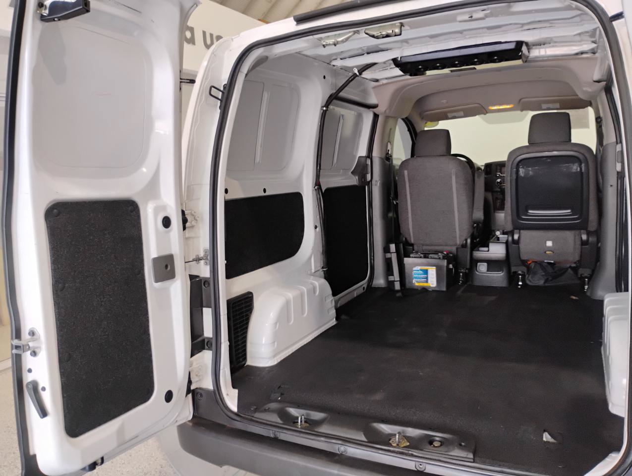 Used 2019 Nissan NV200 S FWD image 9