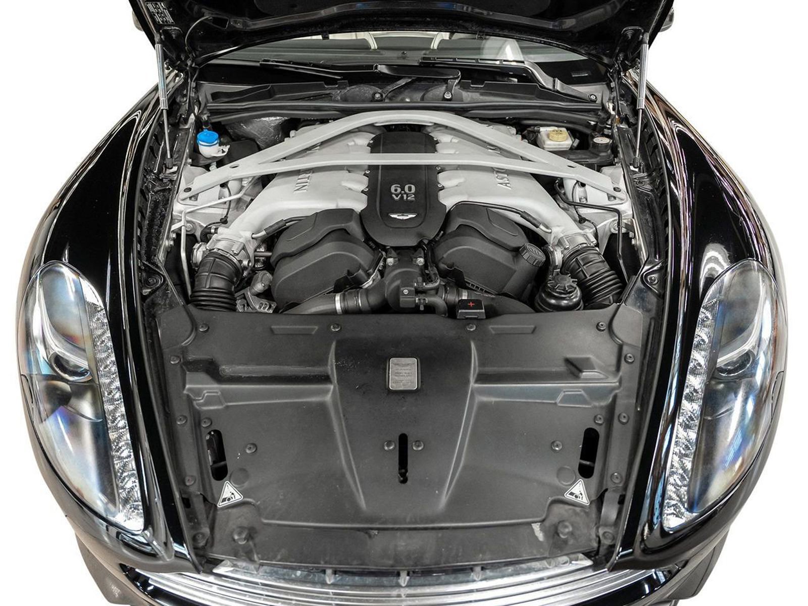 Used 2015 Aston Martin DB9 Volante image 63