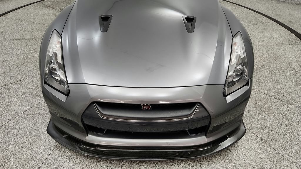 Used 2011 Nissan GT-R Premium AWD/4WD image 16