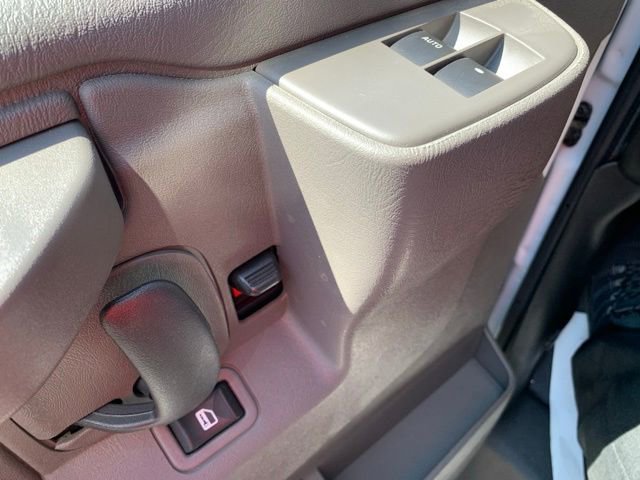 New 2024 Chevrolet Express 3500 w/ Power Convenience Package image 31