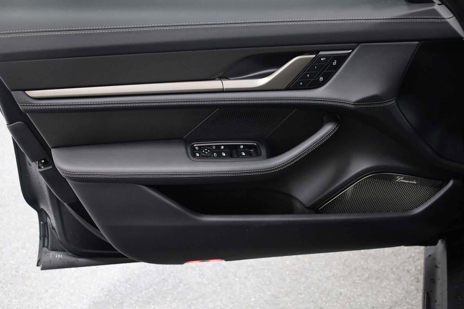 New 2025 Porsche Taycan Turbo image 16